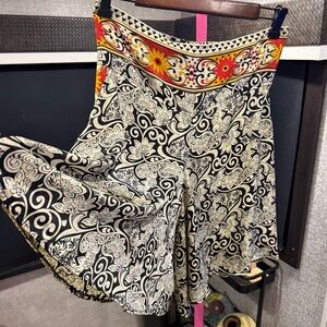 Indie Ella Floral Paisley shorts sizes medium / Large